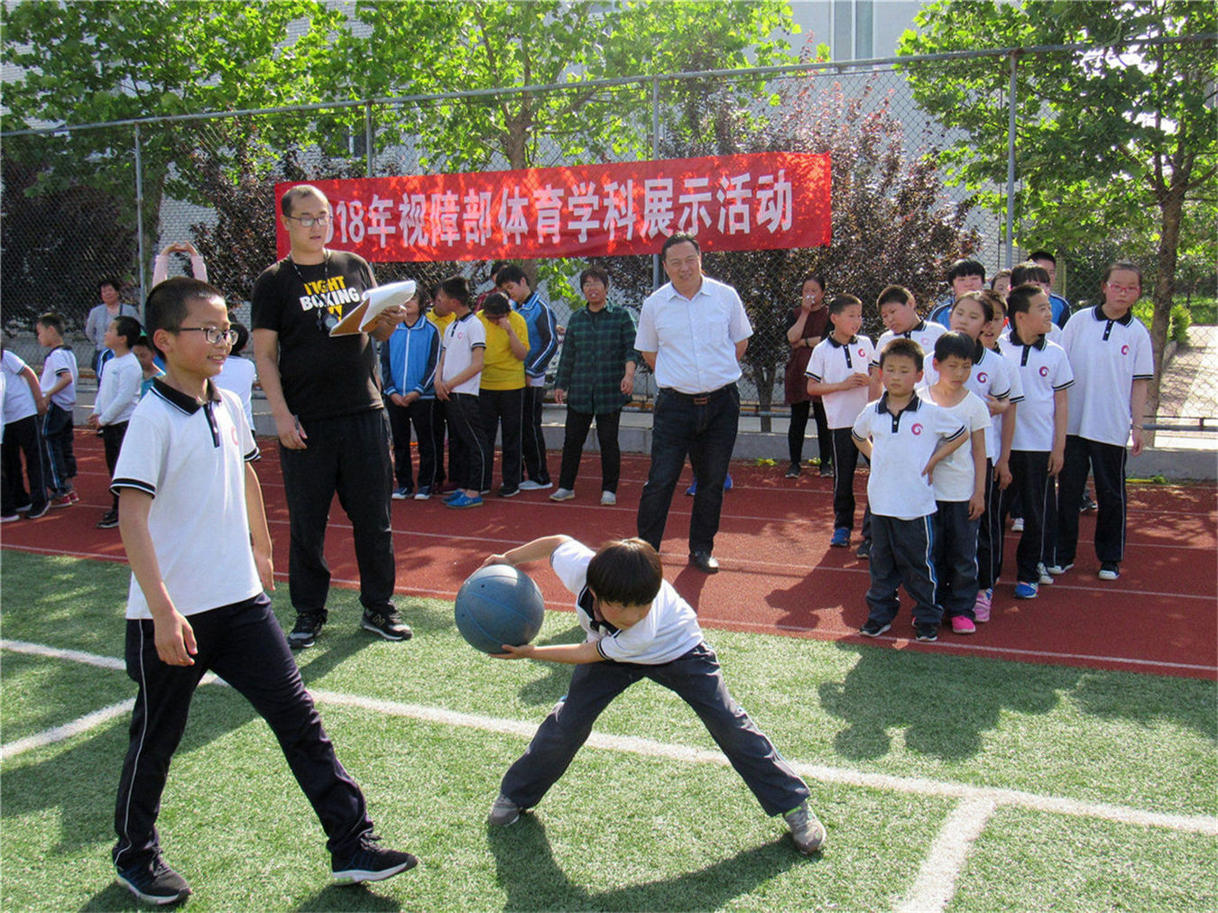 學科展示顯風采，陽光體育促成長
