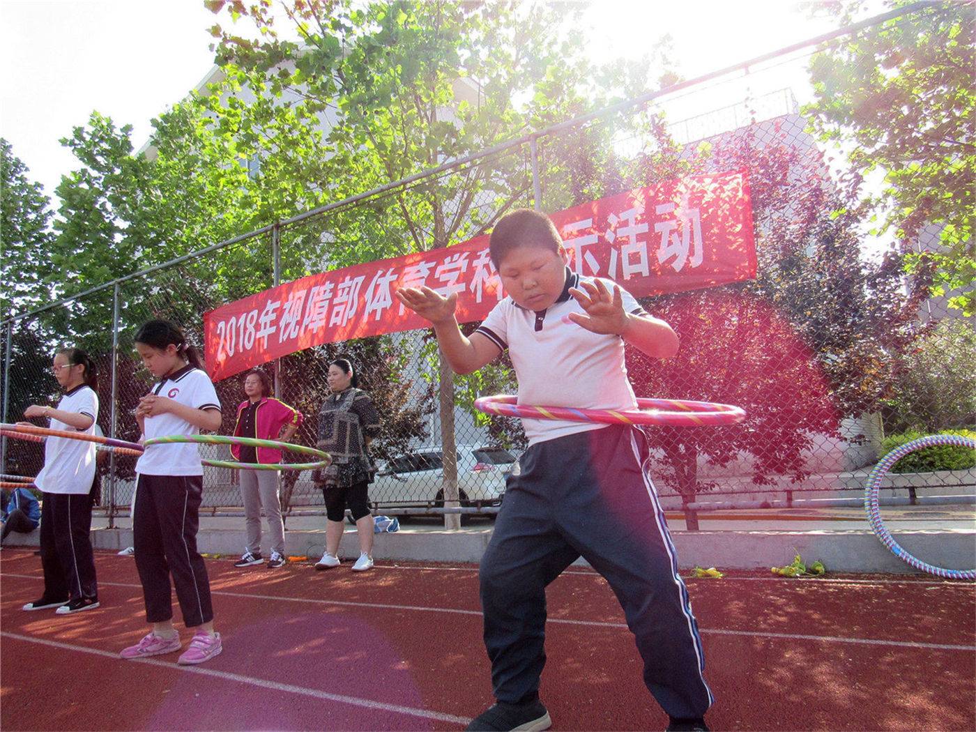 學科展示顯風采，陽光體育促成長