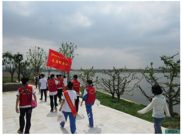 邁開腿，擦亮眼，開動腦——淄博市特教中心“愛我大美淄博”研學(xué)活動進(jìn)行中